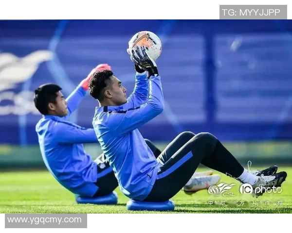 欧洲顶级球星科学化足球训练方法全解析助力全面提升竞技水平