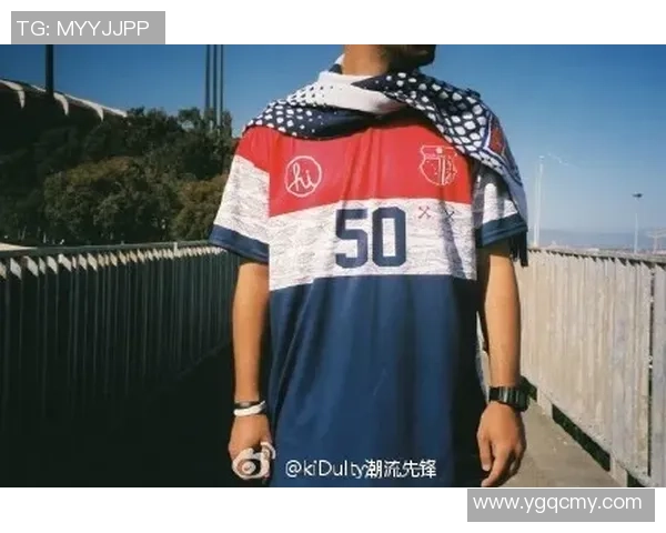 足球球星日常私服穿搭灵感推荐助你轻松打造潮流时尚风格